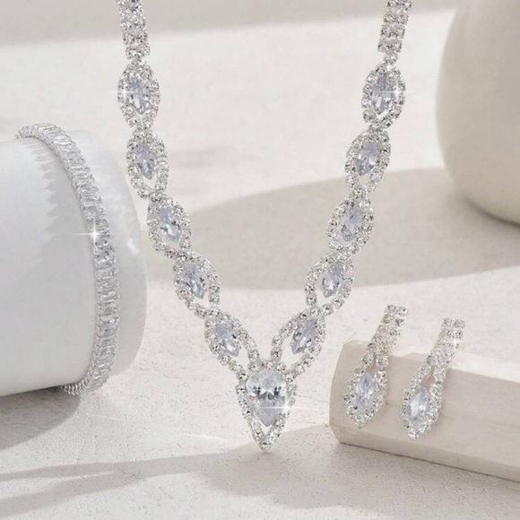 Elegant Sterling  Silver Necklace and Earring Set - Picture 3 of 4